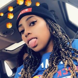 Meet your Posher, Jasmine